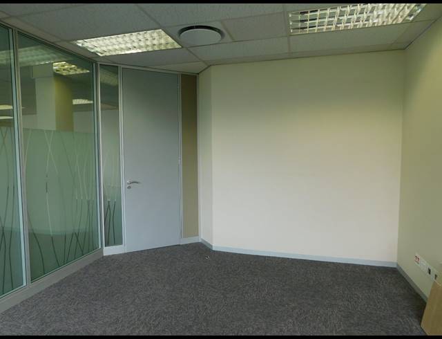 855M² OFFICE TO LET IN ILLOVO